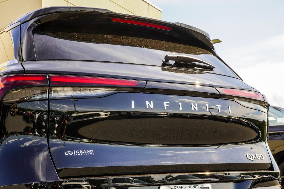 2027 INFINITI QX60 LUXE