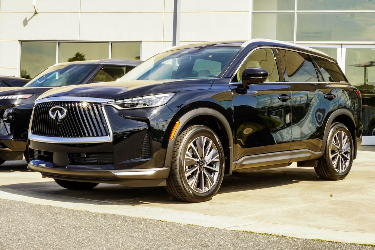 2027 INFINITI QX60 LUXE