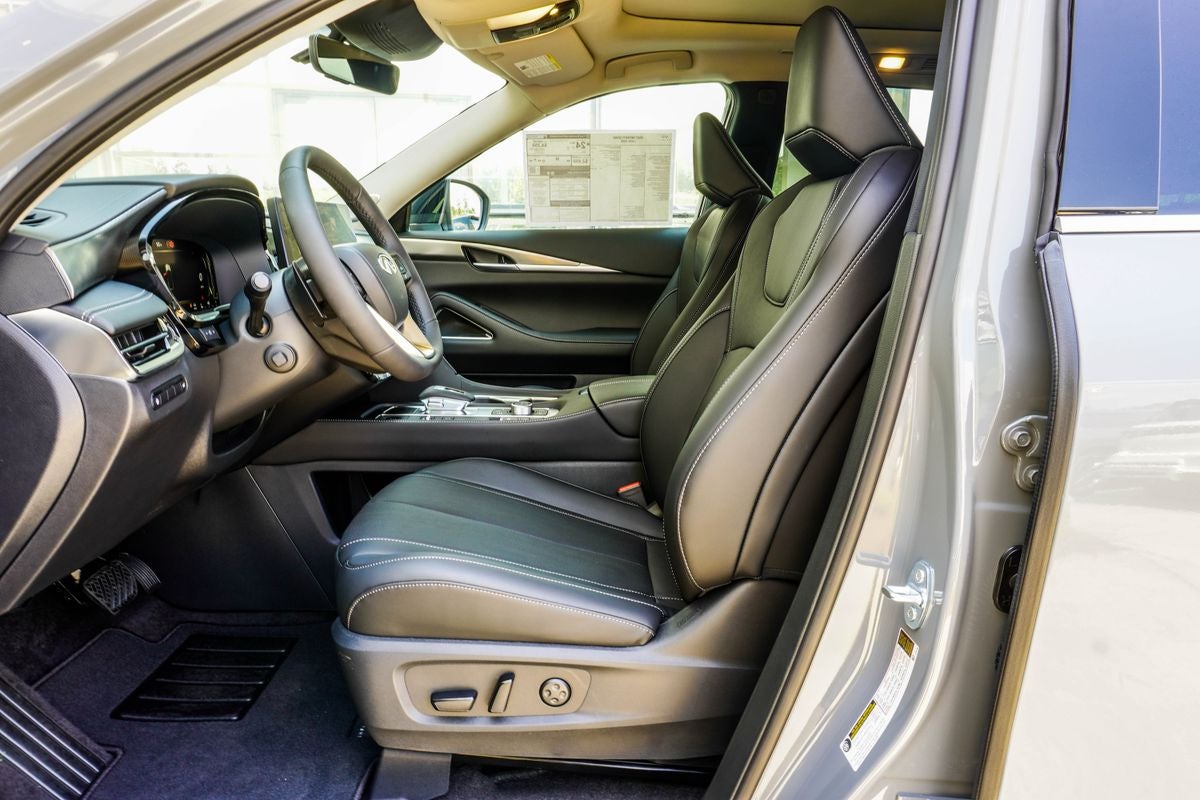 2027 INFINITI QX60 LUXE