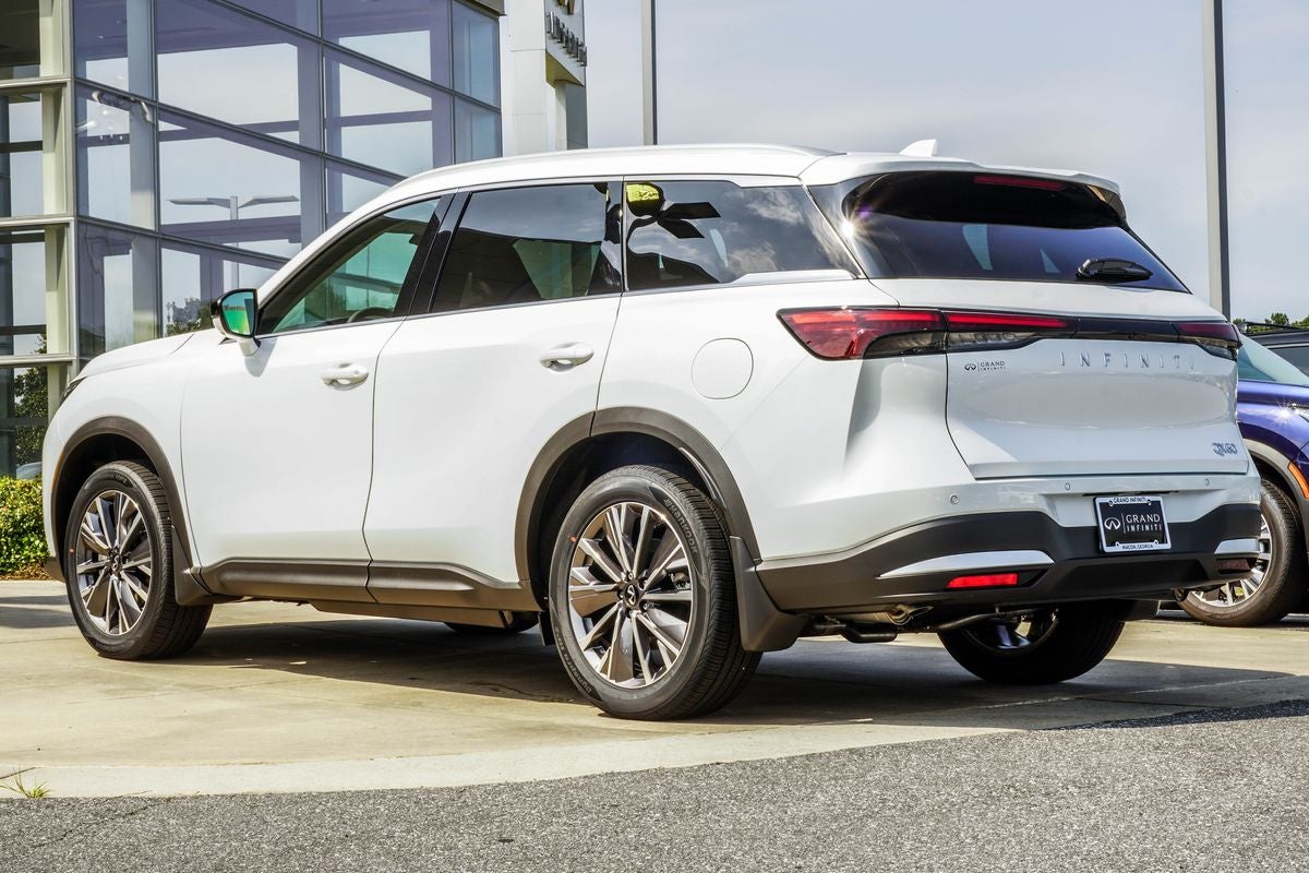 2027 INFINITI QX60 LUXE