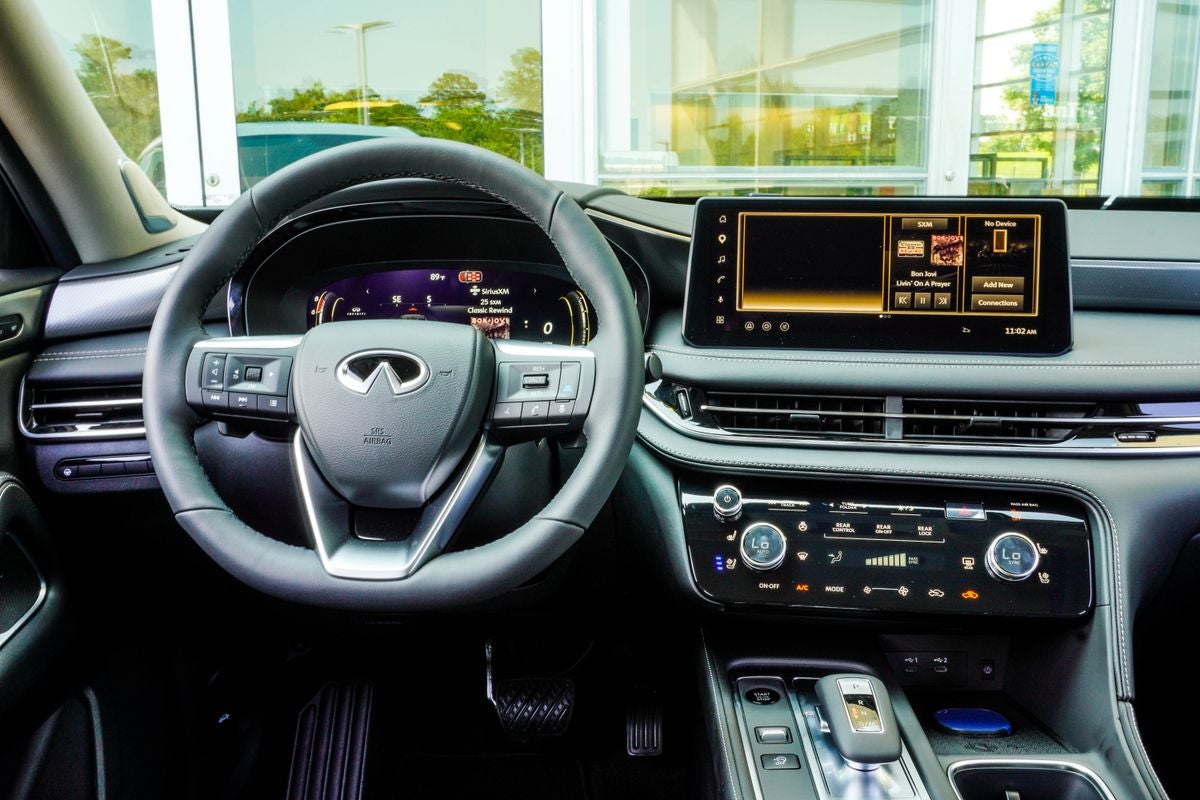 2027 INFINITI QX60 LUXE