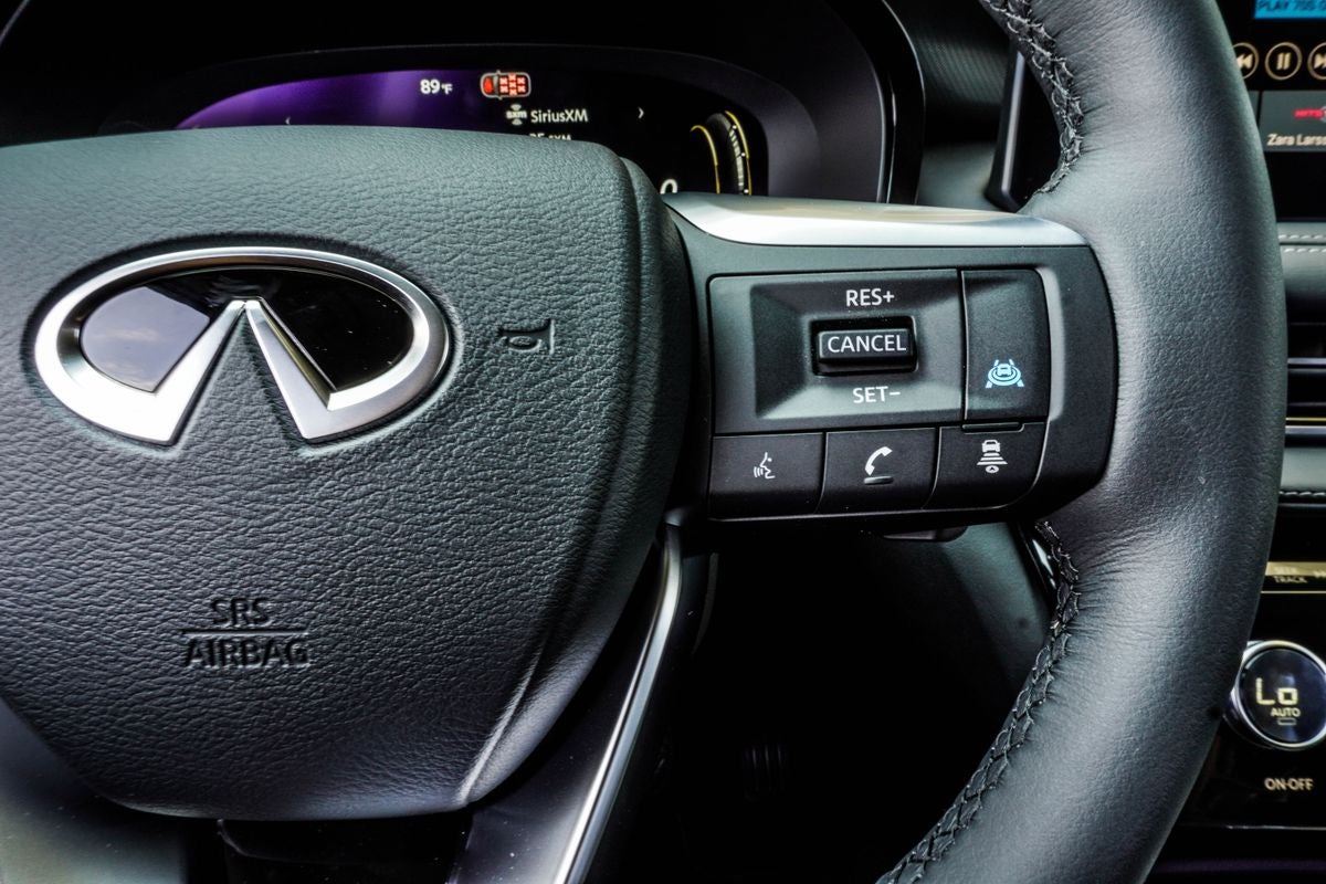 2027 INFINITI QX60 LUXE