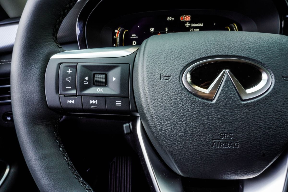 2027 INFINITI QX60 LUXE
