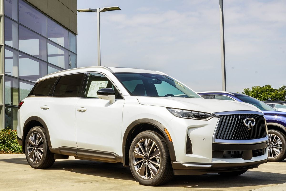 2027 INFINITI QX60 LUXE
