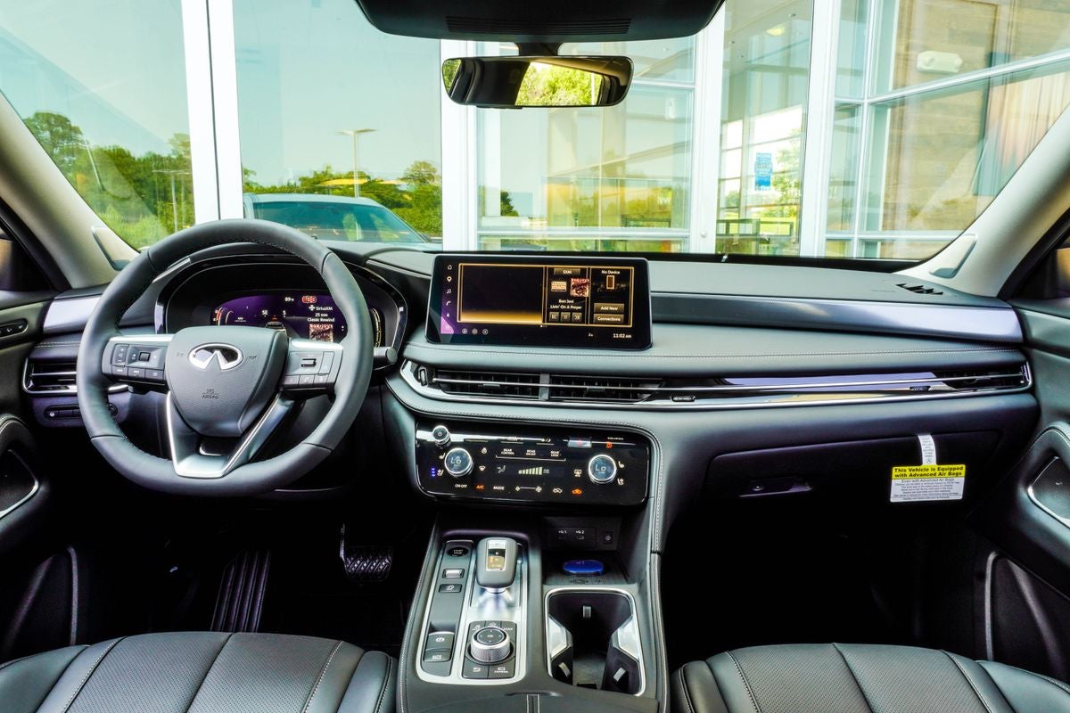 2027 INFINITI QX60 LUXE