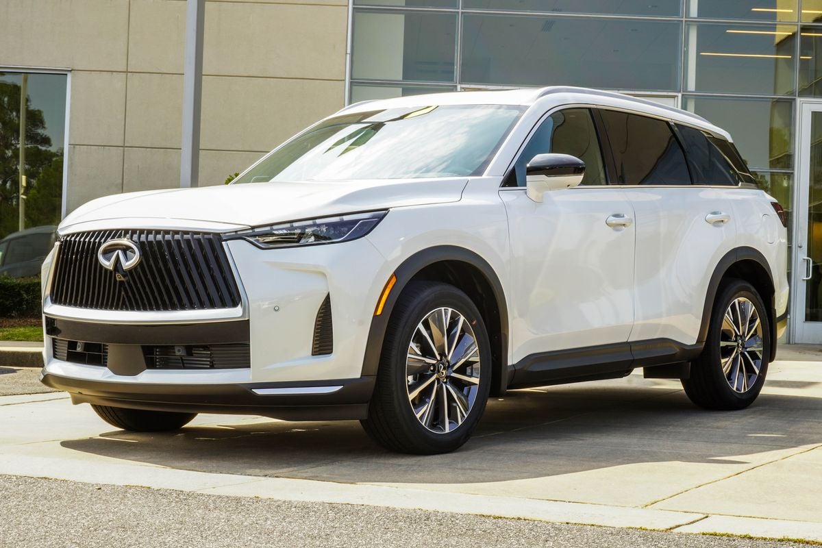 2027 INFINITI QX60 LUXE