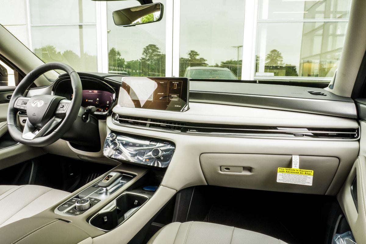 2027 INFINITI QX60 LUXE