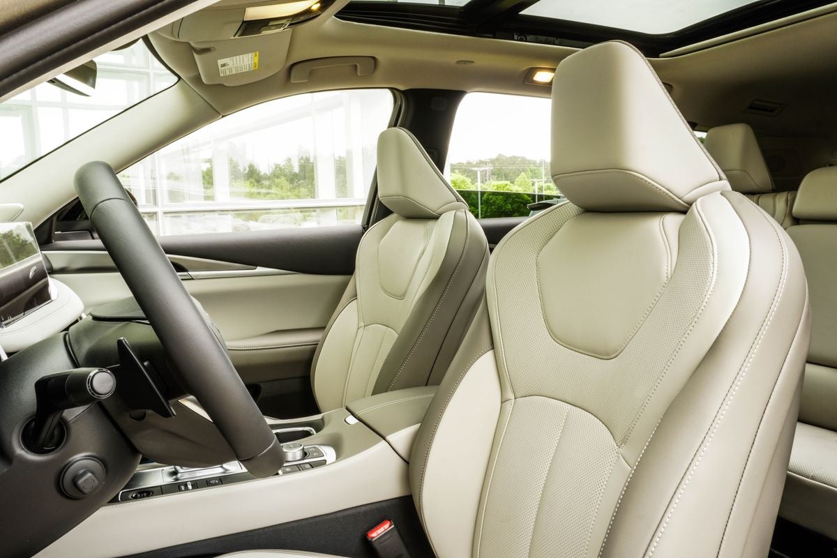 2027 INFINITI QX60 LUXE