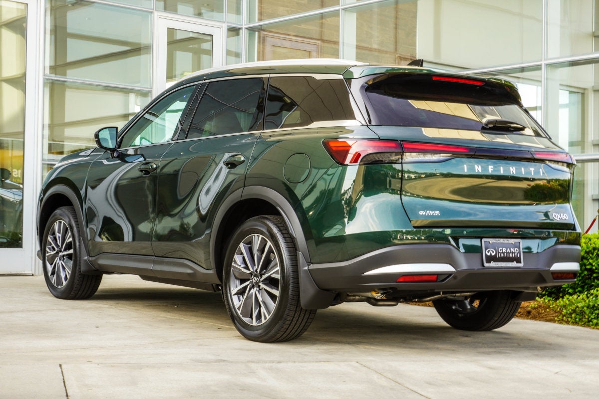 2027 INFINITI QX60 LUXE
