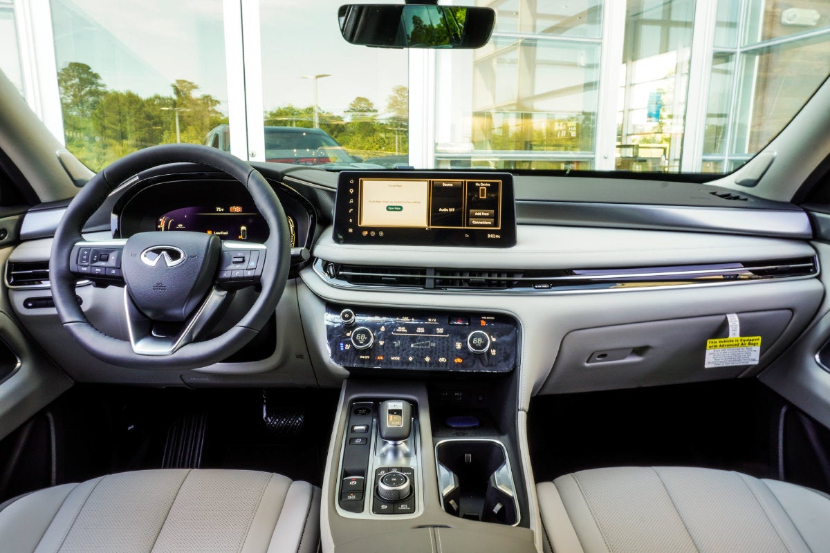 2027 INFINITI QX60 LUXE