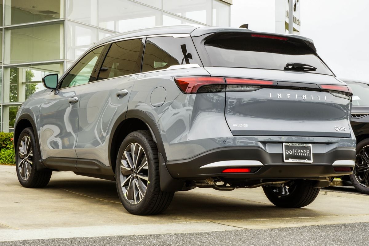 2027 INFINITI QX60 LUXE