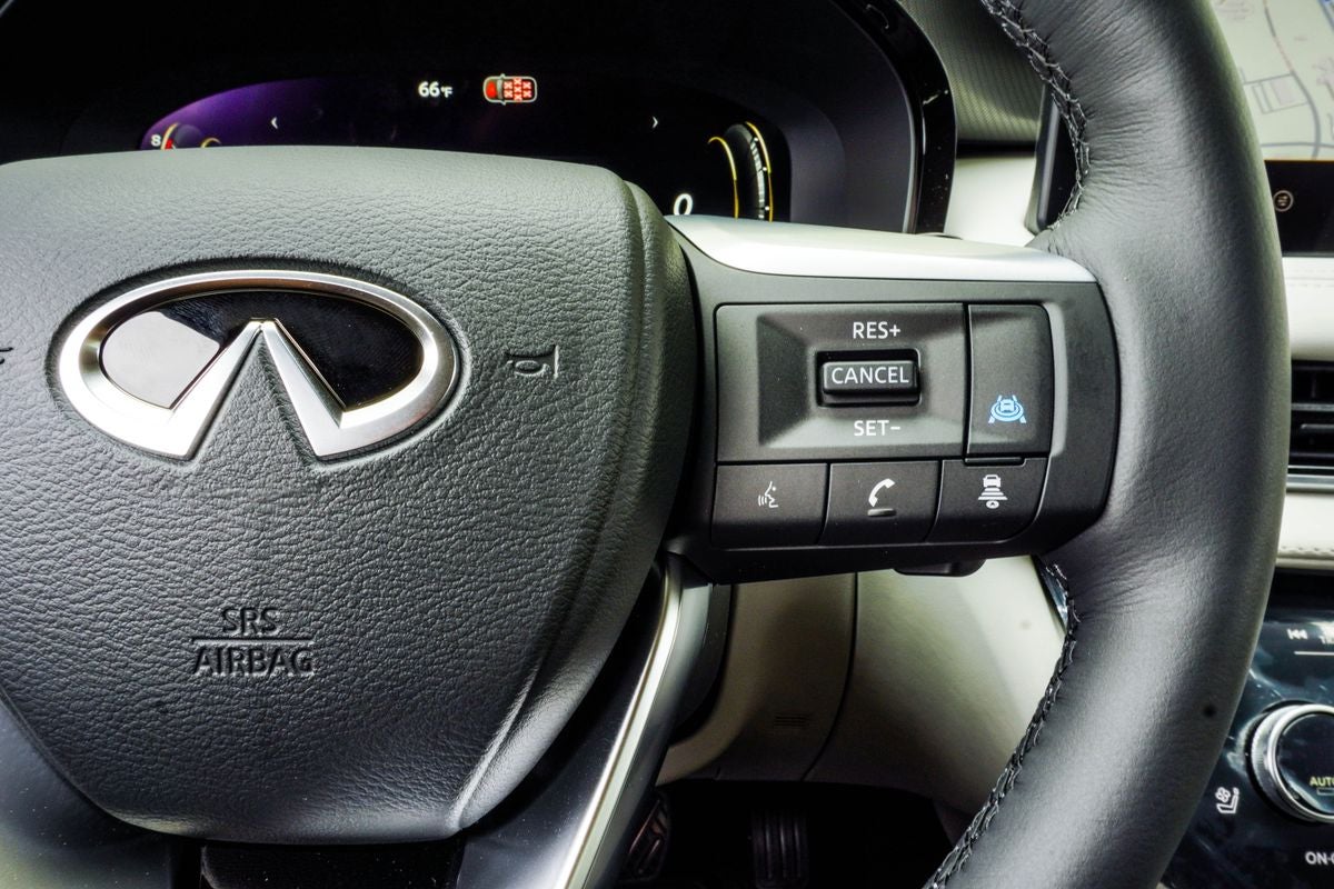 2027 INFINITI QX60 LUXE