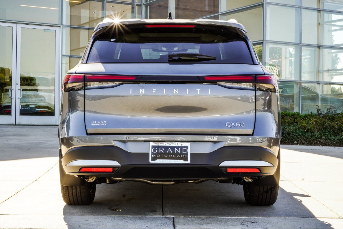 2027 INFINITI QX60 LUXE