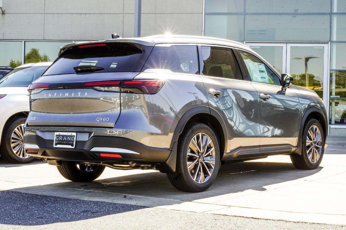 2027 INFINITI QX60 LUXE