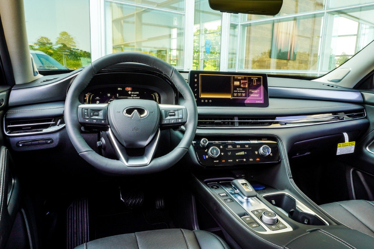 2027 INFINITI QX60 LUXE