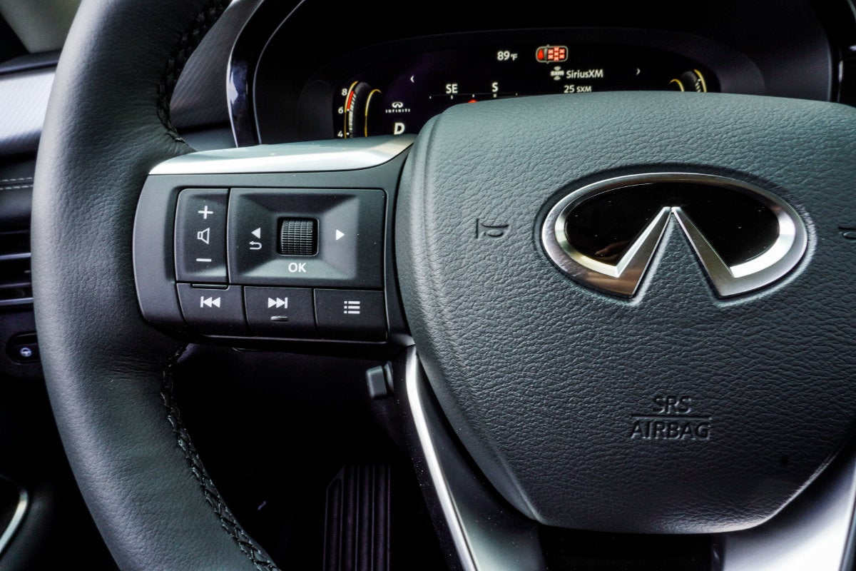 2027 INFINITI QX60 LUXE