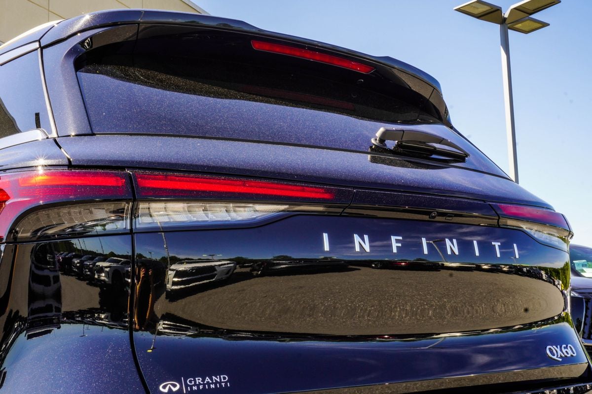 2027 INFINITI QX60 LUXE