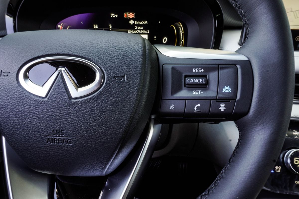 2027 INFINITI QX60 LUXE