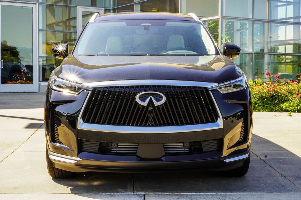 2027 INFINITI QX60 LUXE