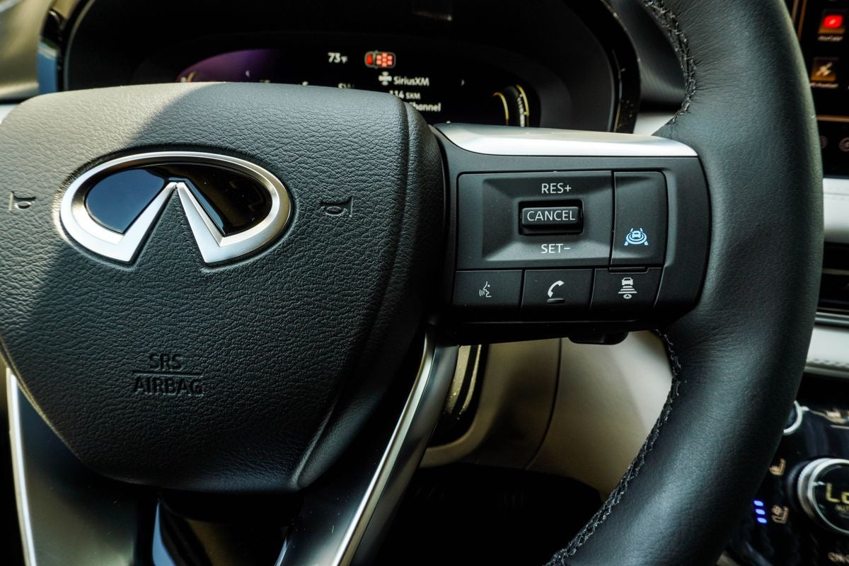 2027 INFINITI QX60 LUXE