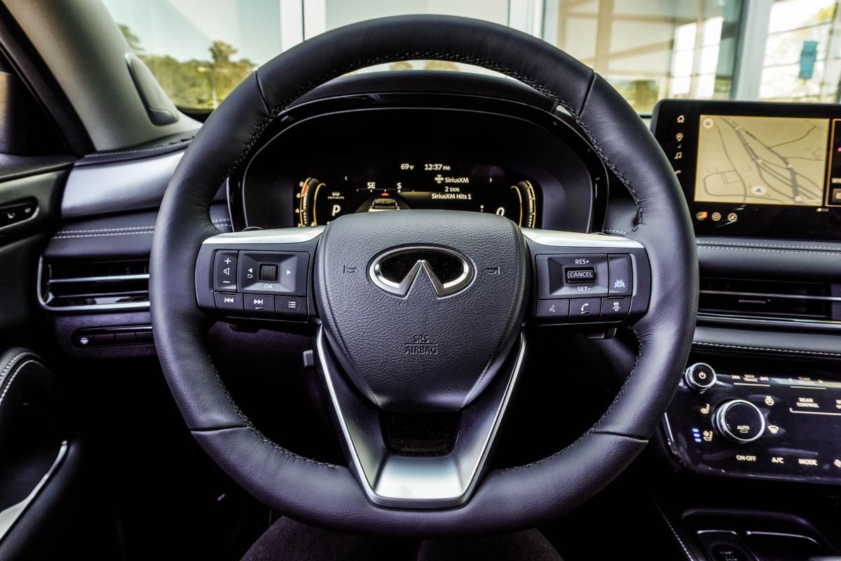 2026 INFINITI QX60 LUXE