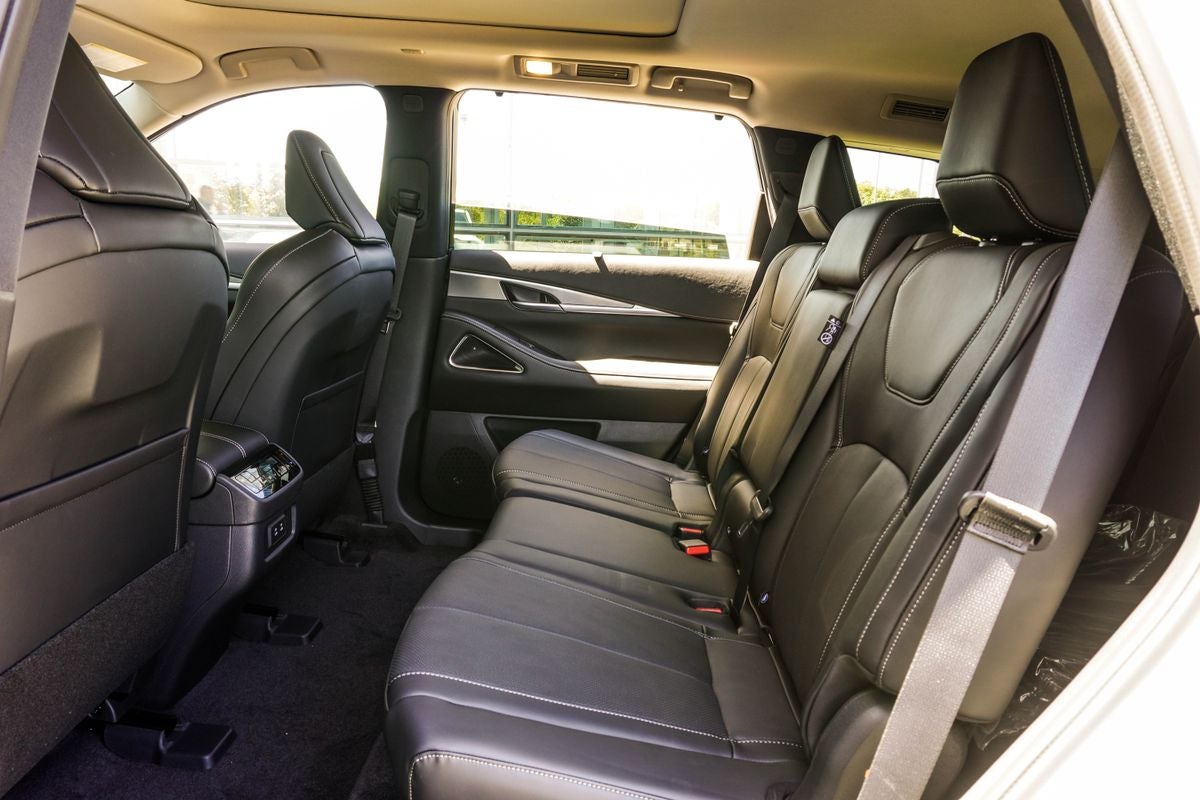 2026 INFINITI QX60 LUXE