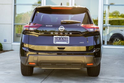 2025 Nissan Rogue SV