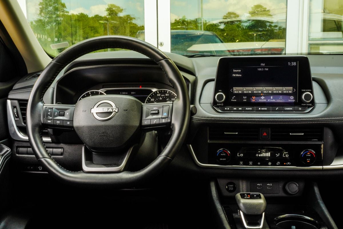 2025 Nissan Rogue SV
