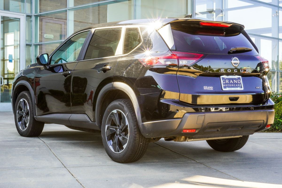 2025 Nissan Rogue SV