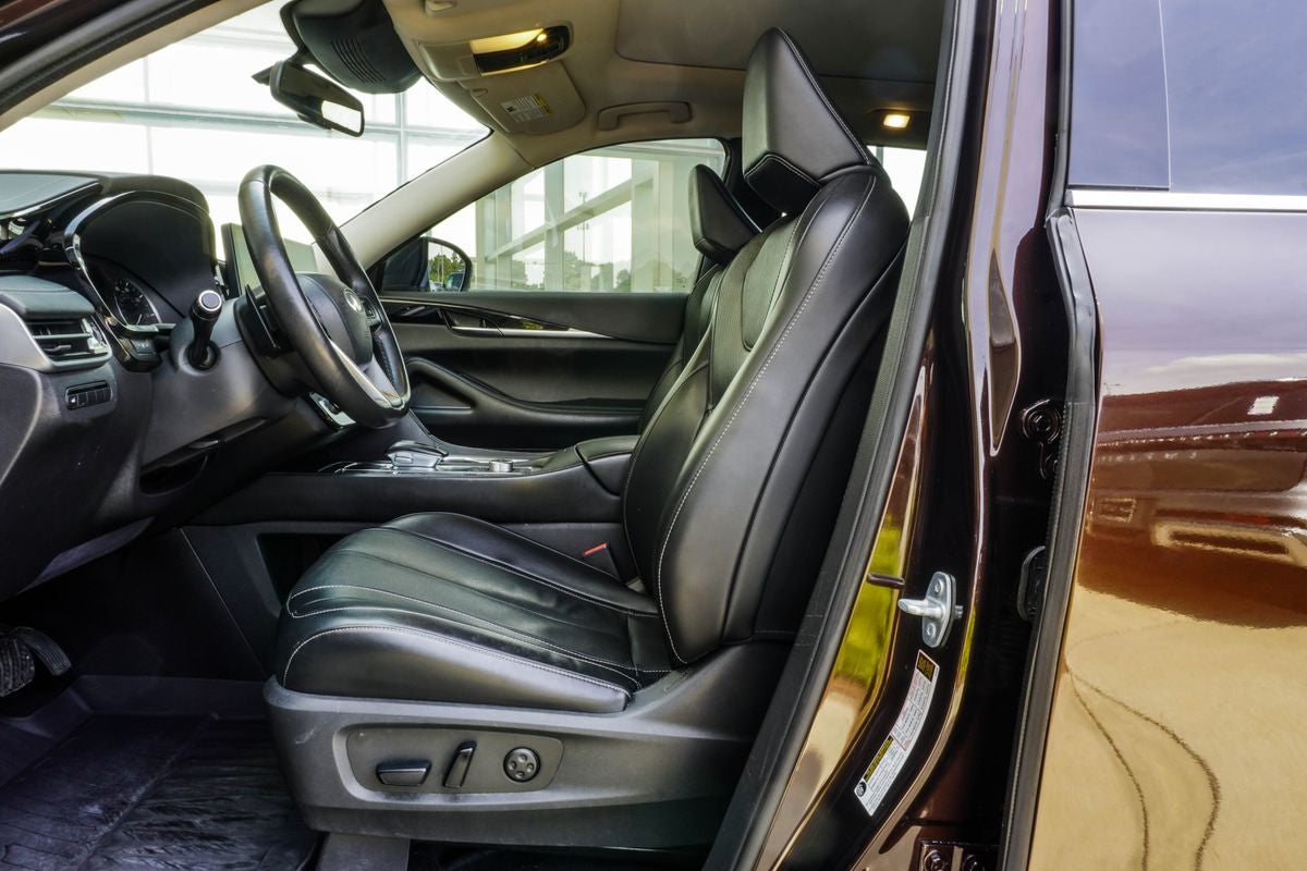 2022 INFINITI QX60 PURE