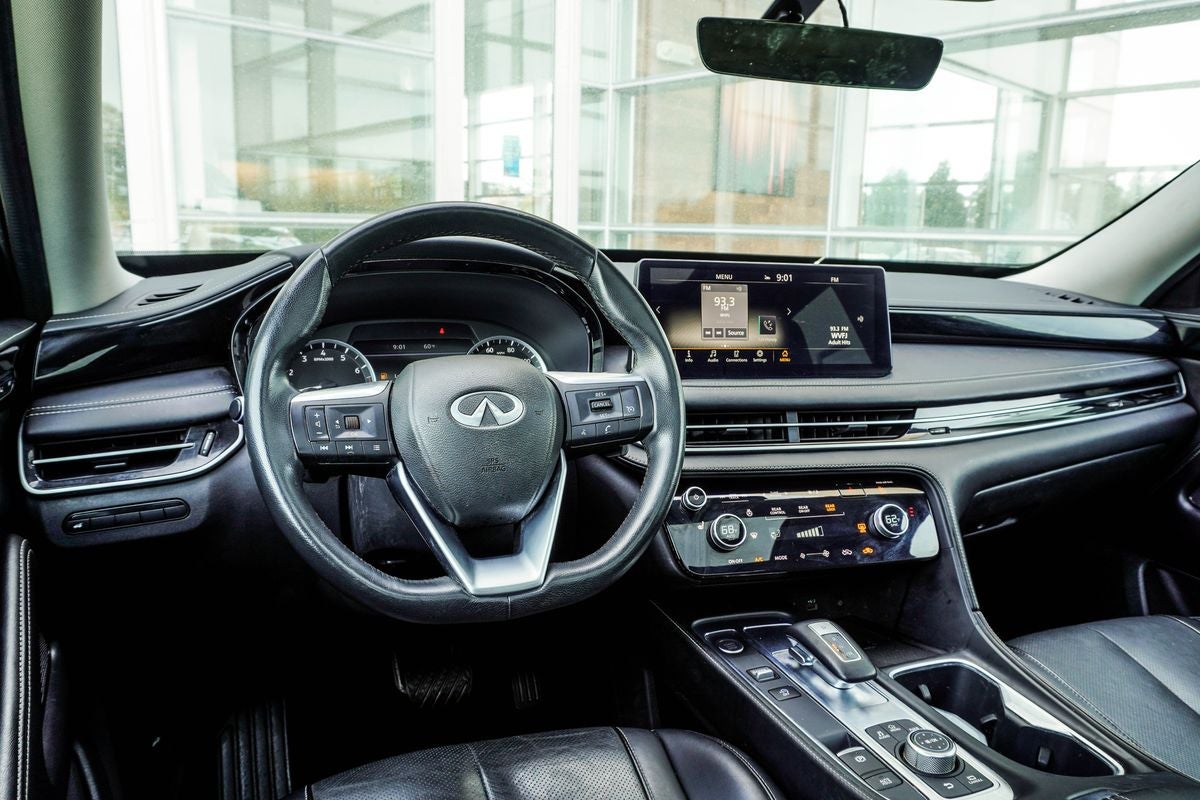 2023 INFINITI QX60 PURE