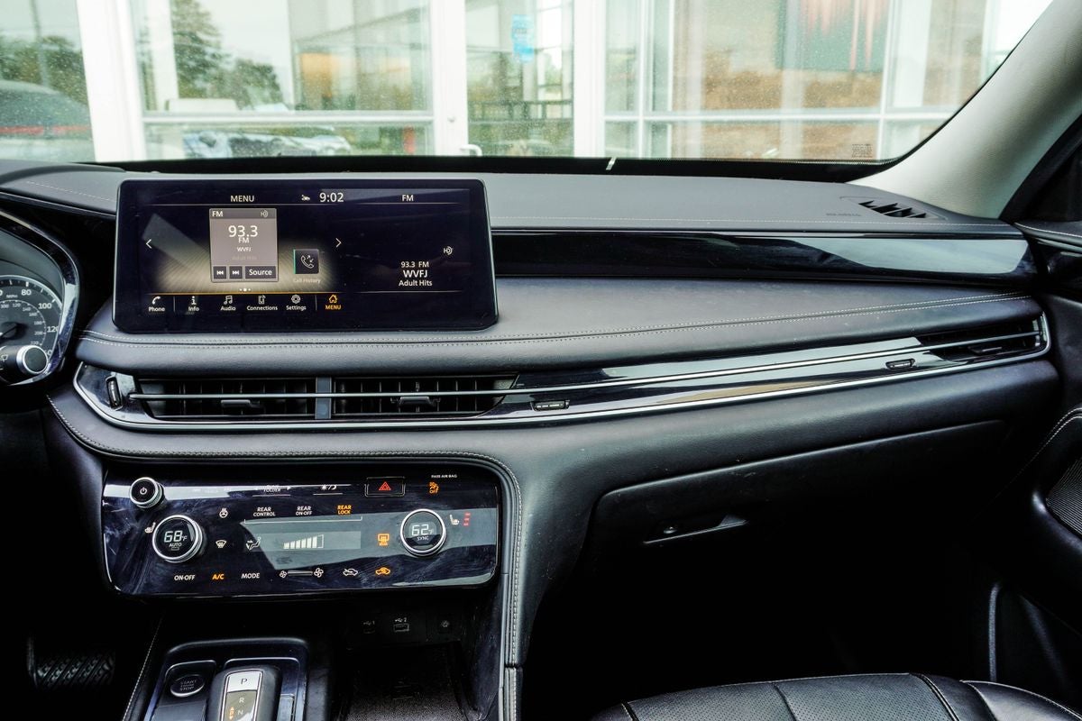 2023 INFINITI QX60 PURE