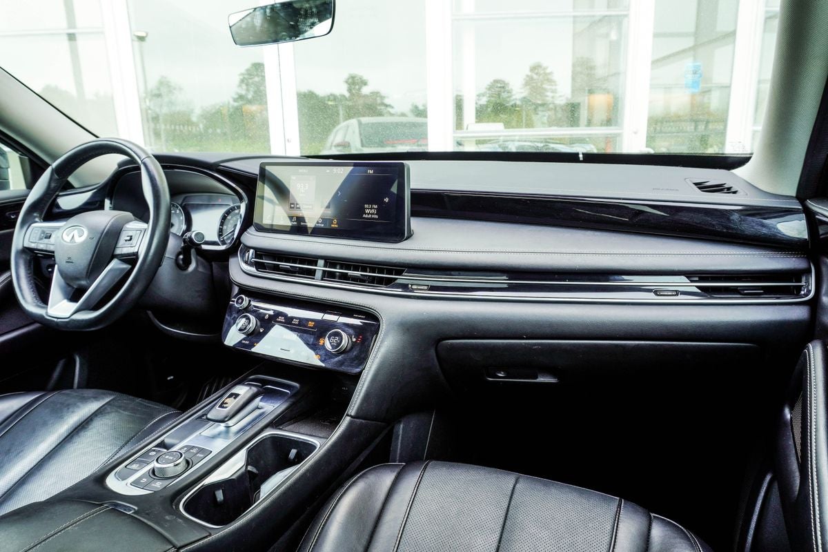 2023 INFINITI QX60 PURE