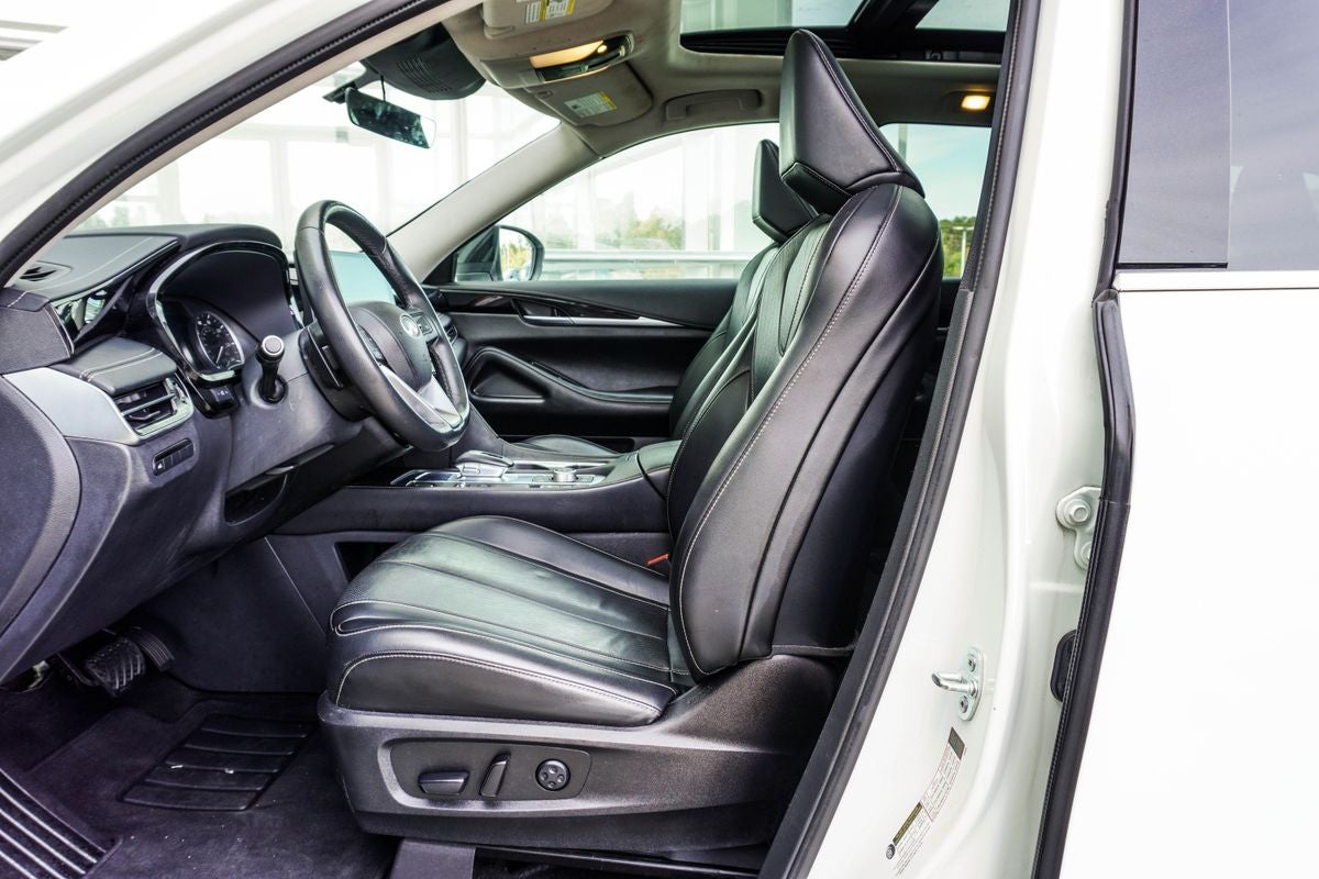 2023 INFINITI QX60 PURE