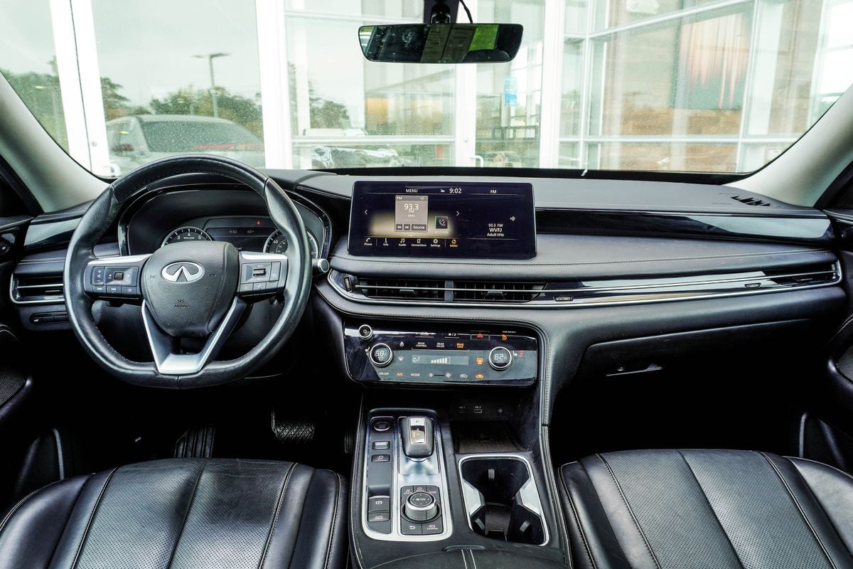 2023 INFINITI QX60 PURE