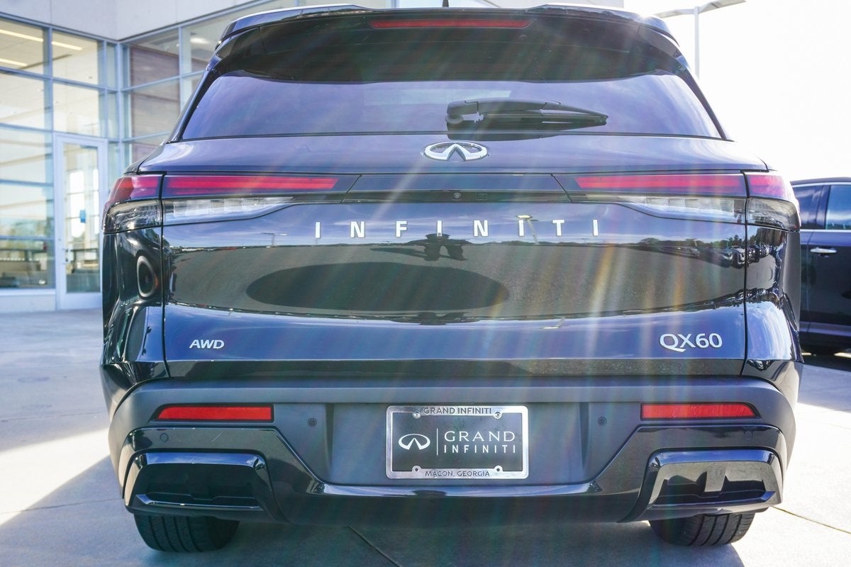 2023 INFINITI QX60 PURE