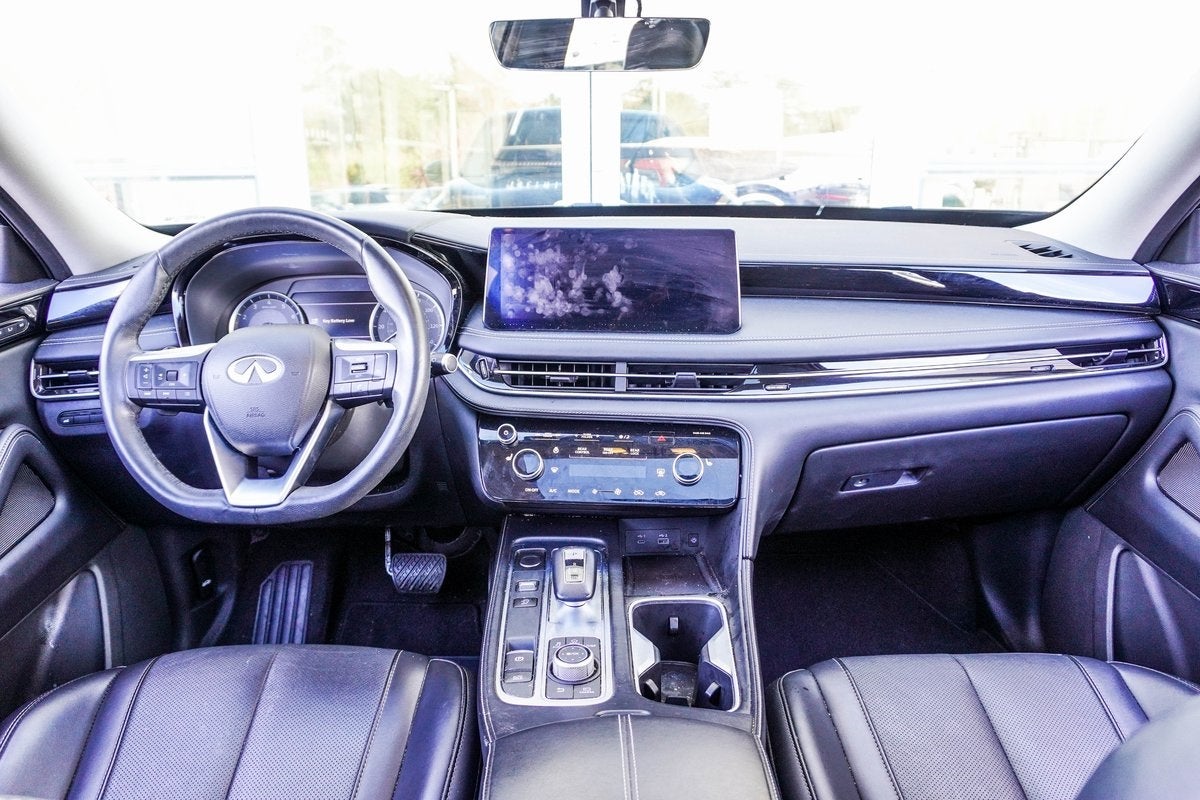 2023 INFINITI QX60 PURE