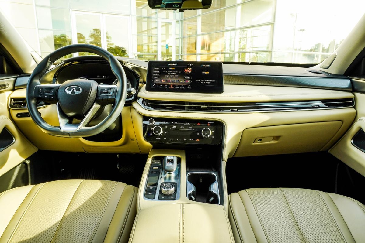 2023 INFINITI QX60 LUXE