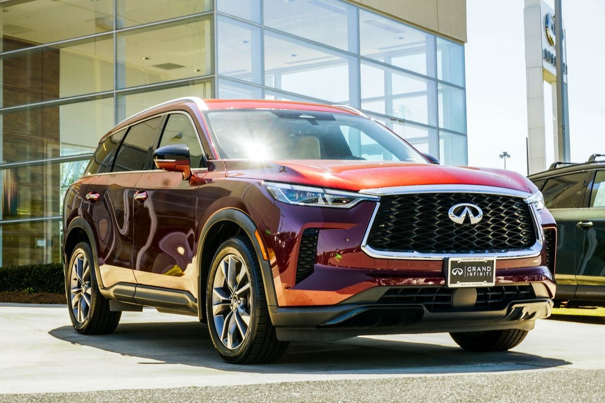 2023 INFINITI QX60 LUXE