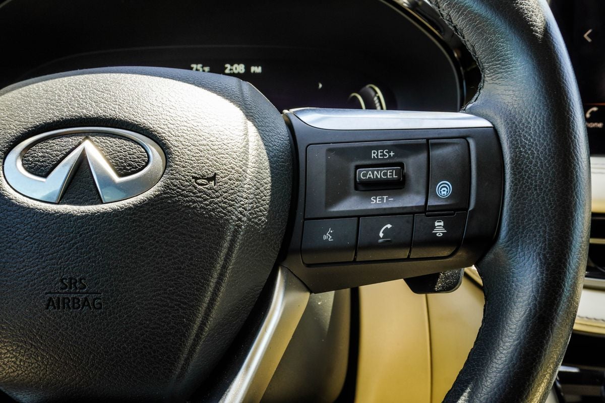 2023 INFINITI QX60 LUXE