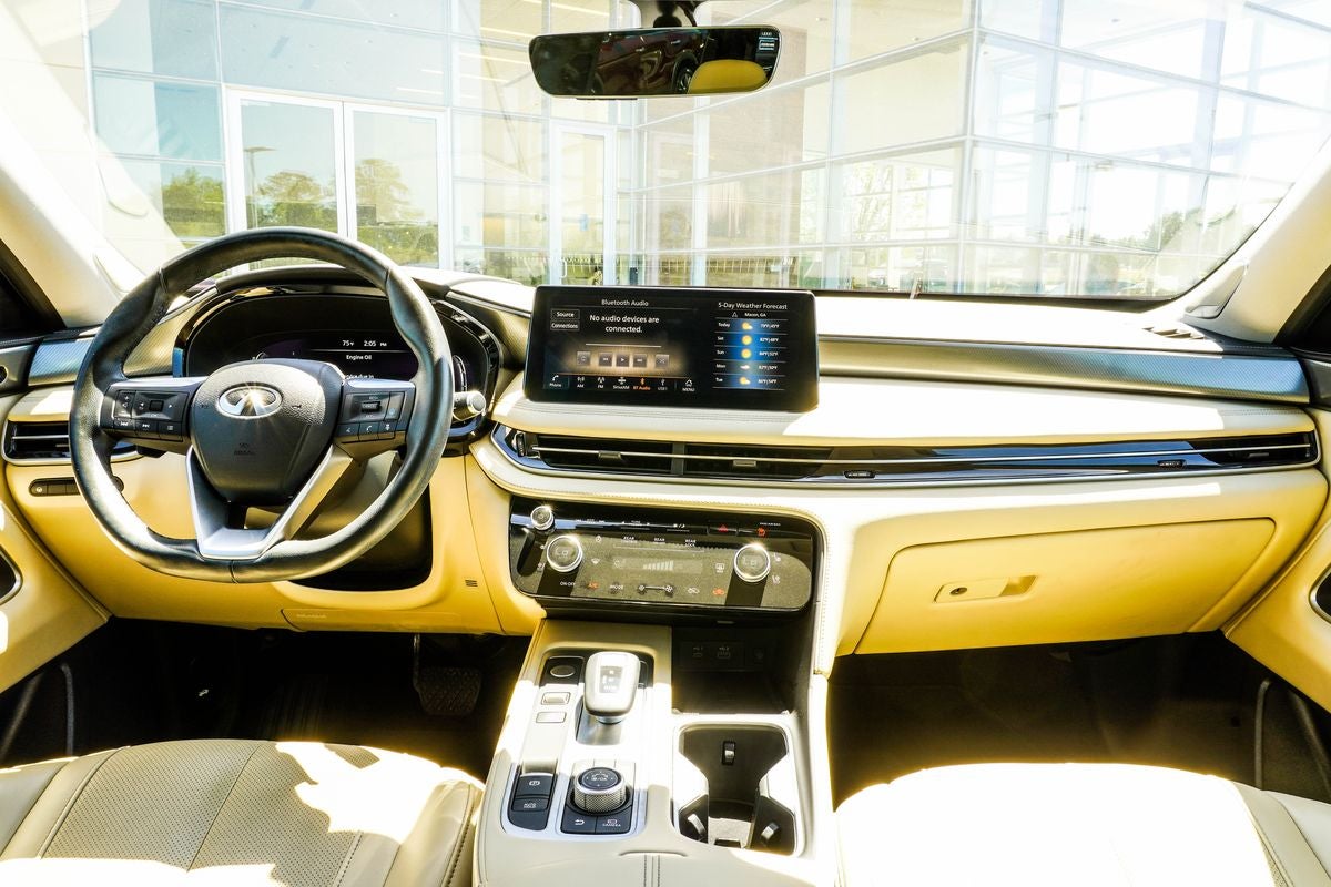 2023 INFINITI QX60 LUXE