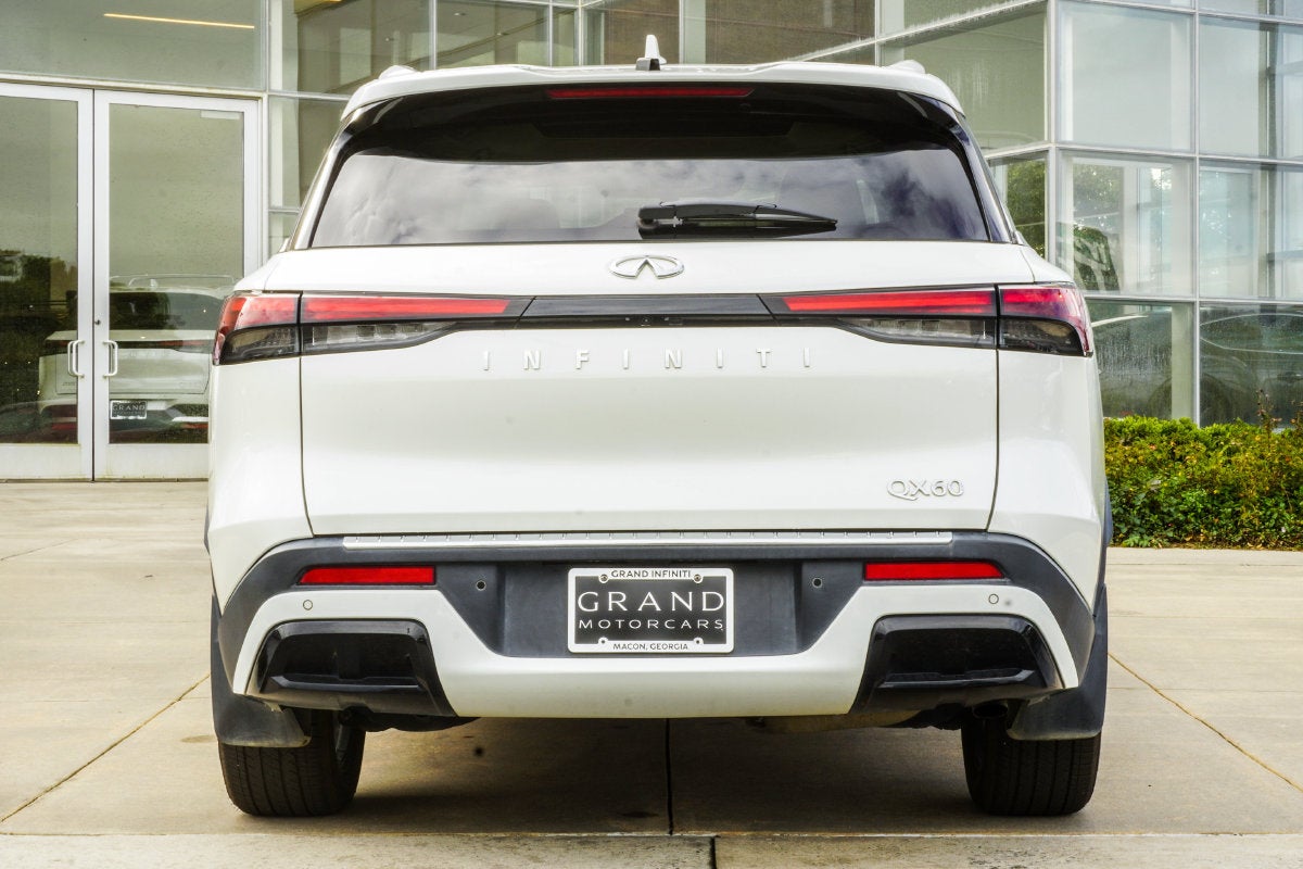 2023 INFINITI QX60 LUXE