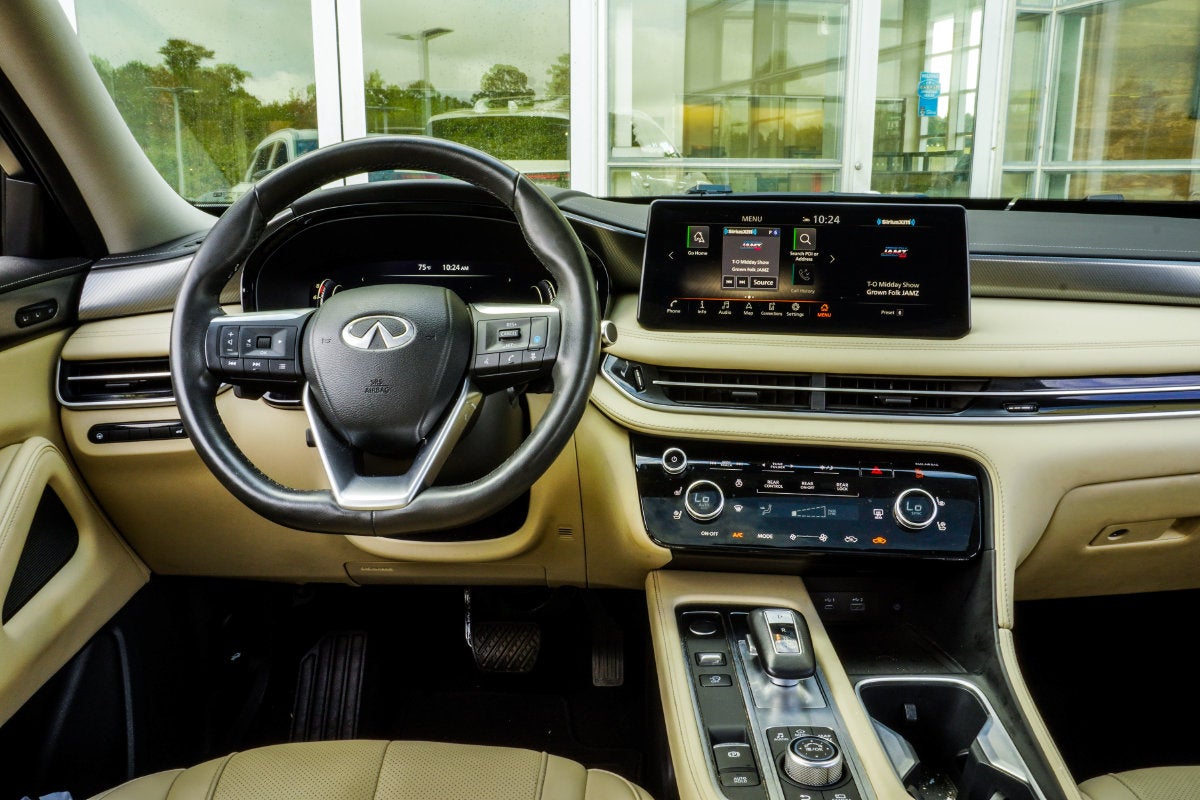 2023 INFINITI QX60 LUXE