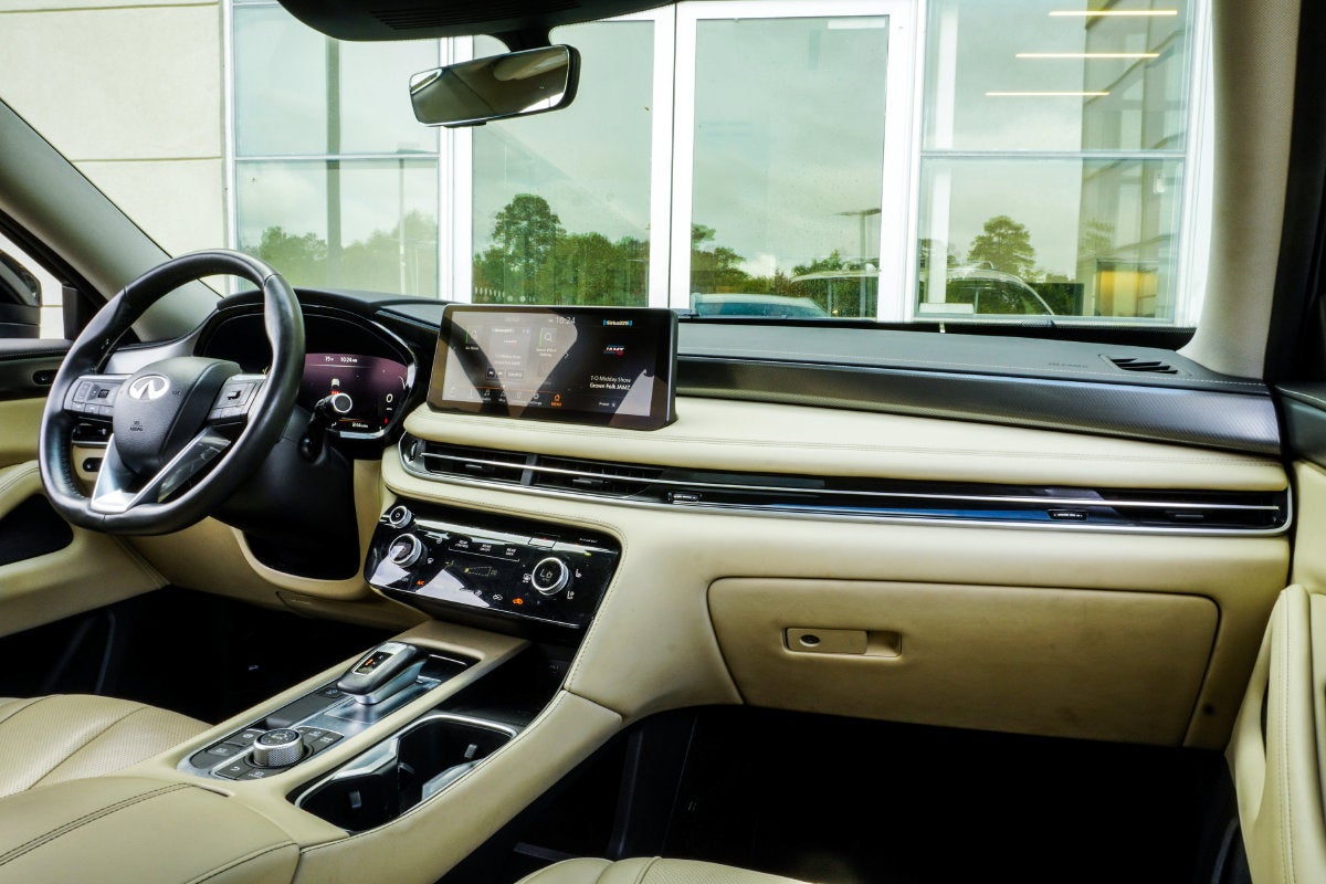 2023 INFINITI QX60 LUXE
