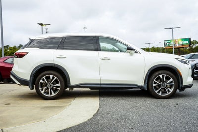 2023 INFINITI QX60 LUXE