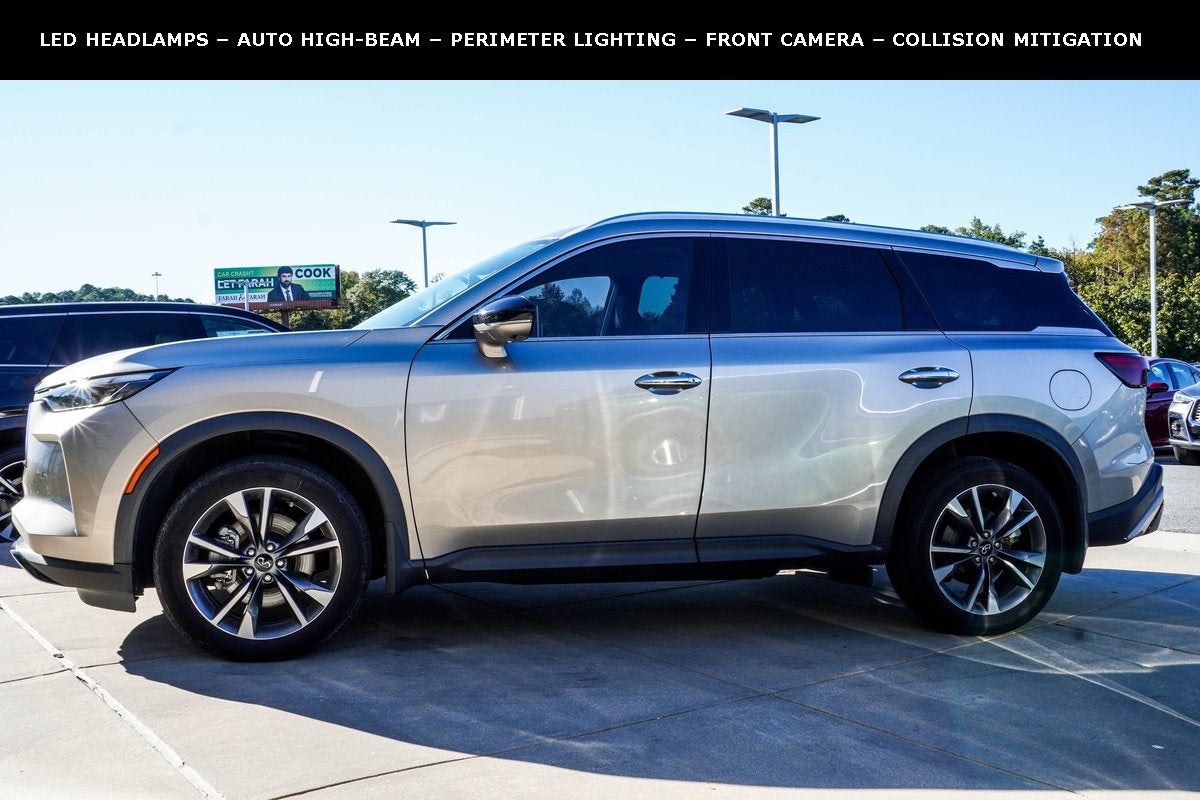 2023 INFINITI QX60 LUXE