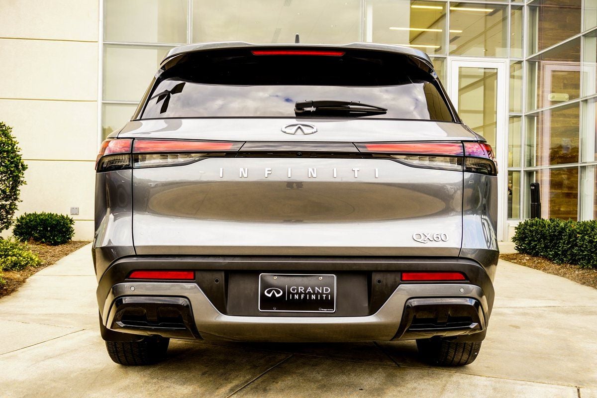 2023 INFINITI QX60 LUXE