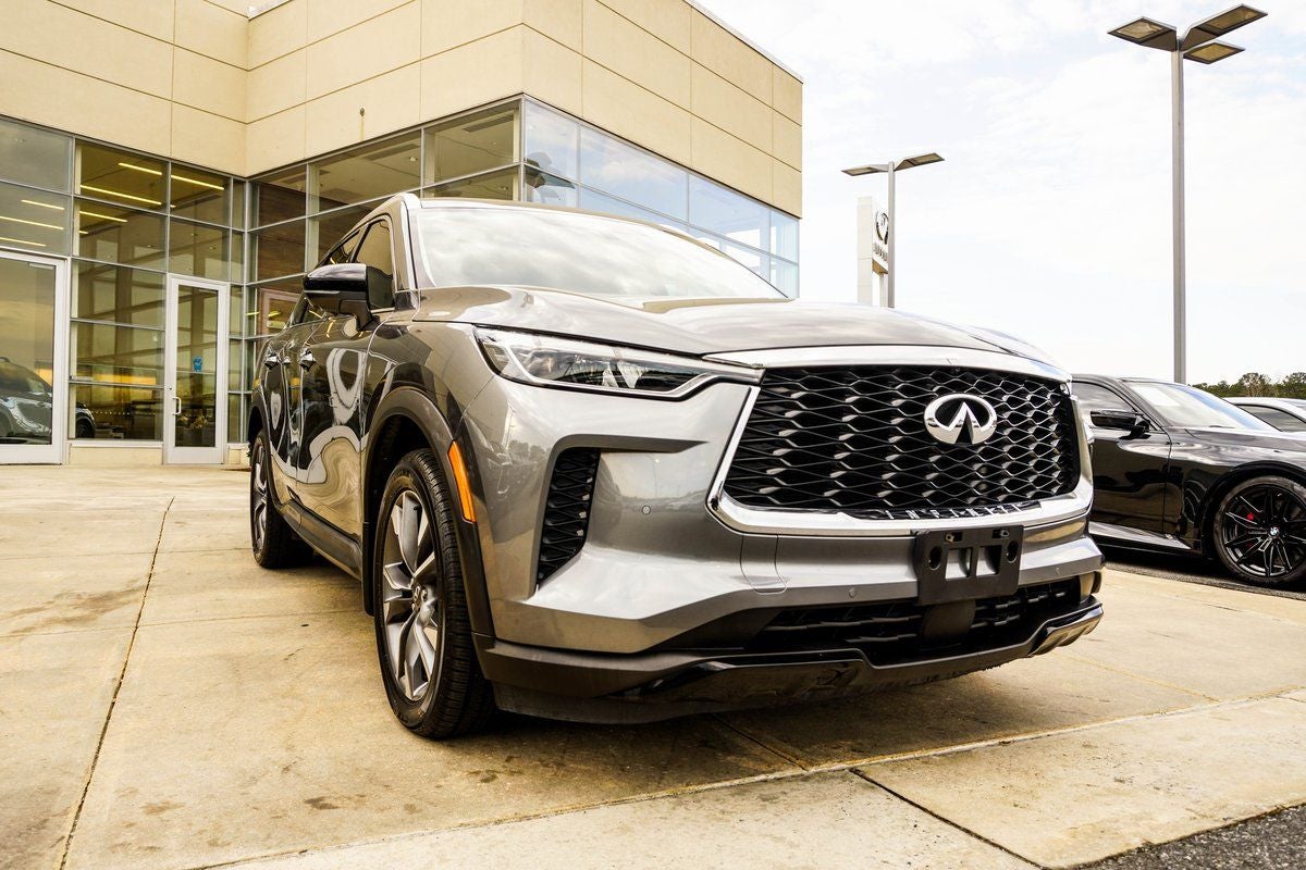 2023 INFINITI QX60 LUXE