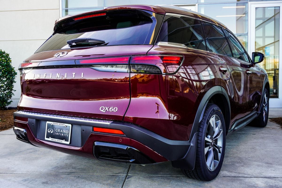 2023 INFINITI QX60 LUXE
