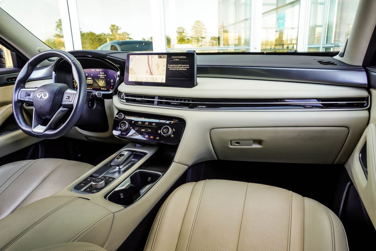 2023 INFINITI QX60 LUXE